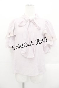 axes femme / レース風刺繍入フリルブラウス  ラベンダー I-25-10-29-010-AX-BL-SA-ZI
