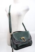 axes femme / 鍵穴多重ポケットショルダーバッグ  グリーン I-25-10-29-104-AX-BG-SA-ZI