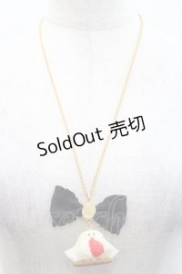 Q-pot. / イチゴおばケーキネックレス  白Ｘ赤Ｘ黒 I-25-10-29-116-QP-AC-SA-ZI