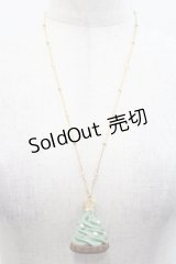 Q-pot. / クリスマスツリーカップケーキネックレス  グリーン I-25-10-29-118-QP-AC-SA-ZI