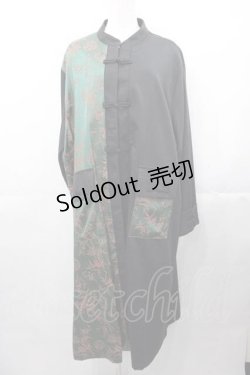 画像1: IRO+IRO / チャイナ切替ワンピース  黒Ｘグリーン I-25-11-04-050-LO-OP-SA-ZI
