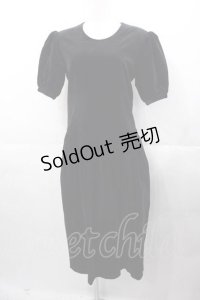 INGEBORG / 別珍半袖ワンピース  黒 I-25-11-04-054-LO-OP-SA-ZI