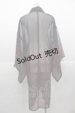 画像2: axes femme Kawaii / 彼岸花柄シアー着物風羽織  黒Ｘ赤Ｘ白 I-25-11-07-061-AX-TO-SA-ZI