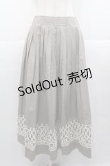 Jane Marple Dans Le Salon / ピンストライプとヴィンテージレースのスカート  ベージュ I-25-11-07-078-JM-SK-SA-ZI