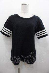 Jane Marple Dans Le Salon / 3ライン袖カットソー  黒Ｘ白 I-25-11-07-016-JM-TO-SA-ZI