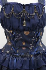 画像3: ALICE and the PIRATES / 魔女と悪魔の西洋菓子店〜ソロモンの小さな鍵と秘密のレシピ〜柄ジャンパースカートI  ネイビー I-25-11-12-036-PA-OP-SA-ZI (3)