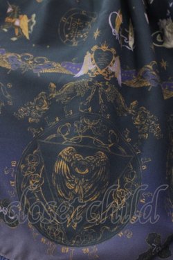 画像4: ALICE and the PIRATES / 魔女と悪魔の西洋菓子店〜ソロモンの小さな鍵と秘密のレシピ〜柄ジャンパースカートI  ネイビー I-25-11-12-036-PA-OP-SA-ZI