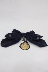 ALICE and the PIRATES / 魔女と悪魔の西洋菓子店〜ソロモンの小さな鍵と秘密のレシピ〜柄リボンクリップ  紺 I-25-11-12-108-PA-AC-SA-ZI