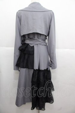 画像2: Ank Rouge / オーガンジーティアードトレンチコート  グレーＸ黒 I-25-11-24-027-CA-CO-SA-ZI