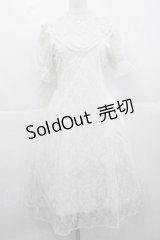 F i.n.t / ヨークフリル総レースワンピース  白 I-25-11-27-033-CA-OP-SA-ZI