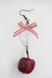 Emily Temple cute / アップルHOURピアス  レッド I-25-11-27-102-ET-AC-SA-ZI