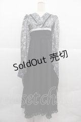 marchen romanTica / 常闇ワンピース  グレー I-25-12-06-082-LO-OP-SA-ZI