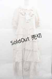 PINK HOUSE / Berry Rose刺繍入りパッチワーク風ワンピース  アイボリー I-25-12-06-093-LO-OP-SA-ZI