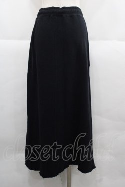 画像2: KRY CLOTHING / ロゴプリントカットロングスカート  黒Ｘ白 I-25-12-06-100-EL-SK-SA-ZI