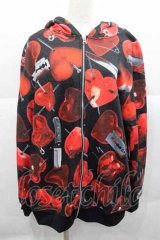 TRAVAS TOKYO / ハート総柄パーカー  黒Ｘ赤Ｘシルバー I-25-12-09-034-PU-TO-SA-ZI