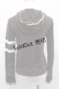 画像2: Angelic Pretty / Loyaltyエンブレムプリントパーカ  ブラウン I-25-12-09-020-AP-TO-SA-ZI