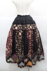 画像2: PINK HOUSE / エターナルローズパッチワークスカート  黒 I-25-12-13-068-LO-SK-SA-ZI (2)