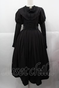 Faeriesdaffodil(海外ロリータブランド) / パールビジューフリルブローチ付きストライプ長袖ワンピース S 黒Ｘブラウン I-25-12-13-100-LO-OP-SA-ZI