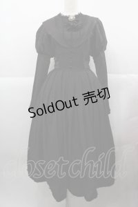 Faeriesdaffodil(海外ロリータブランド) / パールビジューフリルブローチ付きストライプ長袖ワンピース S 黒Ｘブラウン I-25-12-13-100-LO-OP-SA-ZI