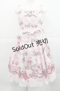 BABY,THE STARS SHINE BRIGHT / くみゃちゃんたちのChristmas Holly Night 柄 リボンジャンパースカート  ピンク I-25-12-18-049-BA-OP-SA-ZI