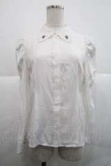 an another angelus / ローズカメオ刺繍衿ブラウス  オフホワイト I-25-12-18-011-CA-BL-SA-ZI