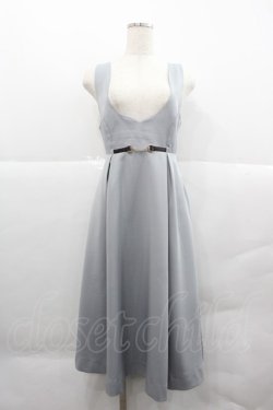 画像1: F i.n.t / チェーンビット使いディープVネックジャンパースカート  グレー I-25-12-18-075-CA-OP-SA-ZI