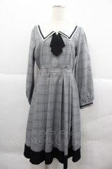 axes femme / ブローチ付セーラーワンピース  グレーチェック I-25-12-18-081-AX-OP-SA-ZI