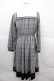 画像2: axes femme / ブローチ付セーラーワンピース  グレーチェック I-25-12-18-081-AX-OP-SA-ZI (2)