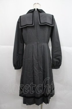 画像2: Emily Temple cute / ダブルカラープリーツワンピース M グレー I-25-12-22-062-ET-OP-SA-ZI