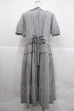 画像2: PINK HOUSE / ローン襟付きストライプミディワンピース  黒Ｘ白 I-25-12-22-083-LO-OP-SA-ZI