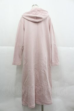 画像2: PINK HOUSE / ロゴ＆ネームワッペン使いフードワンピース  ピンク I-25-12-24-105-LO-OP-TE-ZI