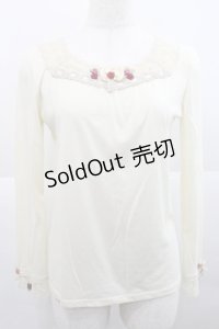 axes femme / プチローズリボンカットソー  アイボリー I-25-12-27-041-AX-TO-SA-ZI