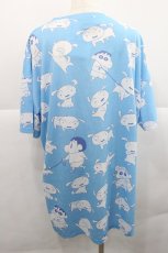 画像2: LISTEN FLAVOR / クレヨンしんちゃんコラボシロ総柄ビッグTシャツ  ライトブルー I-25-12-27-056-PU-TS-SA-ZI (2)