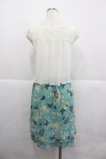 画像2: axes femme / レース×メルヘン花柄チュニック  サックスＸ白 I-25-12-29-070-AX-TO-SA-ZT565 (2)
