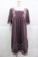 画像1: axes femme / フラワー刺繍半袖ワンピース  パープルＸ白 I-25-12-29-080-AX-OP-SA-ZI (1)