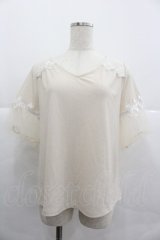 axes femme / 袖チュールビジュー使いプルオーバー M キナリ I-25-12-29-011-AX-TO-SA-ZI