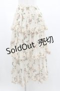 WONDERFUL WORLD / いちご柄3段フリルスカート  生成り I-26-01-04-060-LO-SK-SA-ZI