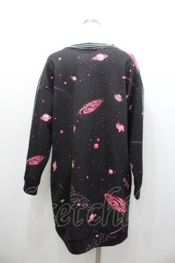 画像2: MILK / COSMOトレーナーワンピース  黒Ｘ赤 I-26-01-06-051-ML-OP-SA-ZI