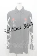 LISTEN FLAVOR / 薔薇とナイフ袖リボンシャツ  黒Ｘ白Ｘ赤 I-26-01-08-045-PU-BL-SA-ZI