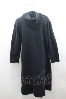 画像2: PINK HOUSE / ロゴ＆ネームワッペン使いフードワンピース  ネイビー I-26-01-08-055-LO-OP-SA-ZI