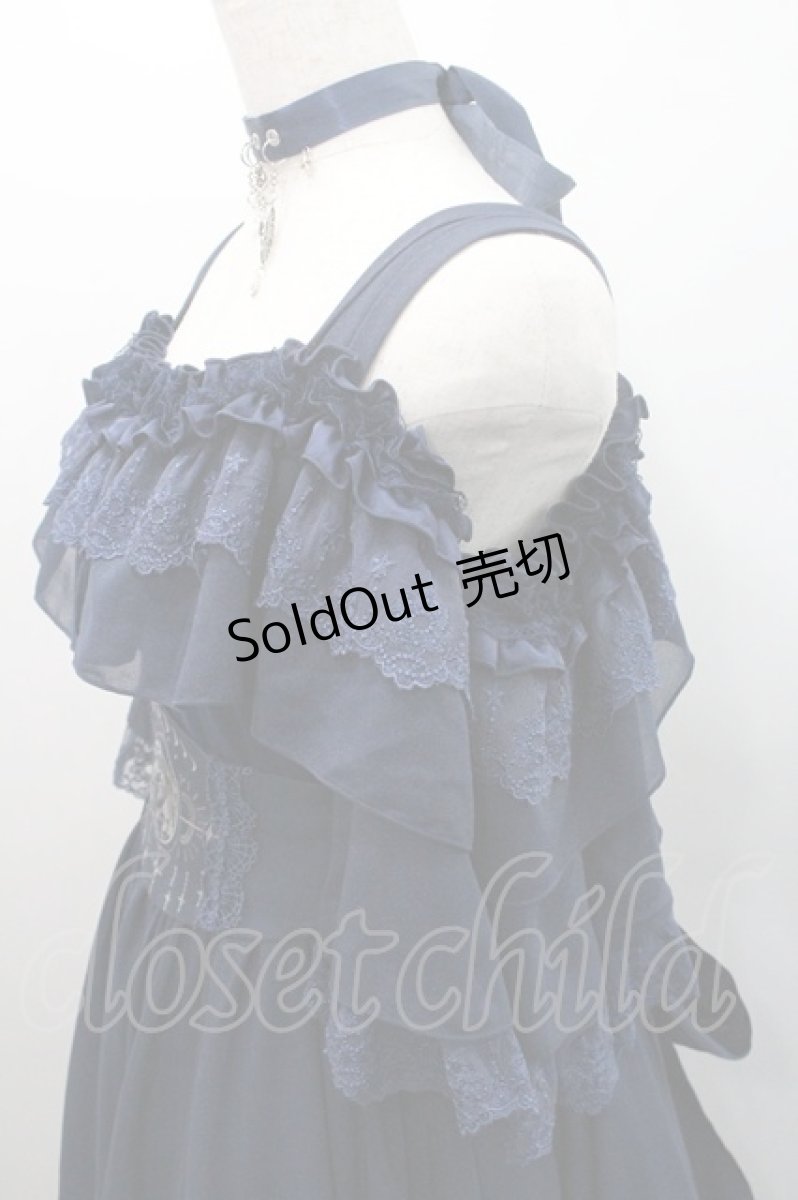 画像4: Hoshibako Works / 月の満ち欠けオフショルダードレッシーワンピース&刺繍ベルト&チョーカーセット  ネイビー I-26-01-08-071-LO-OP-SA-ZI (4)