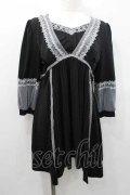 Rozen Kavalier / Vネックレースデザインチュニックワンピース  黒 I-26-01-13-079-OO-OP-SA-ZI