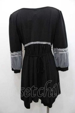 画像2: Rozen Kavalier / Vネックレースデザインチュニックワンピース  黒 I-26-01-13-079-OO-OP-SA-ZI