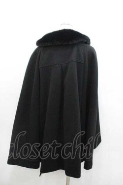 画像2: axes femme / ファー襟付ケープコート  黒Ｘボルドー I-26-01-13-026-AX-JA-SA-ZI