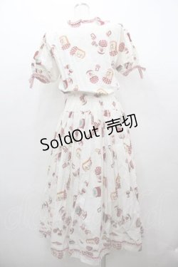 画像2: WONDERFUL WORLD / ジャム瓶総柄半袖ワンピース  白Ｘ赤 I-26-01-15-063-LO-OP-SA-ZI