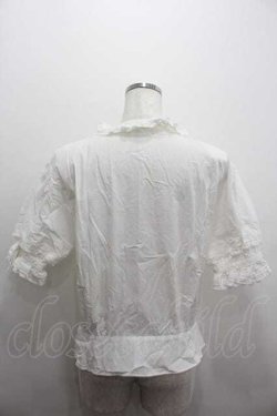 画像2: WONDERFUL WORLD / ピンタックフリル半袖ブラウス  白 I-26-01-15-020-LO-BL-SA-ZI