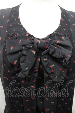 画像3: PINK HOUSE / 小花カーネーション総柄半袖ワンピース  黒Ｘ赤 I-26-01-18-057-LO-OP-SA-ZI