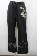 画像1: INGEBORG / パンツ  ローズ刺繍黒デニム I-26-01-18-103-0-PA-SA-ZT655 (1)