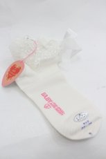 画像2: BABY,THE STARS SHINE BRIGHT / チュールレースクルー丈ソックス  白 I-26-01-20-119-BA-ZA-SA-ZI (2)