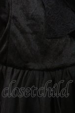 画像3: MARBLE / レースリボンベルベットキャミワンピース  黒 I-26-01-22-044-GO-OP-SA-ZI (3)